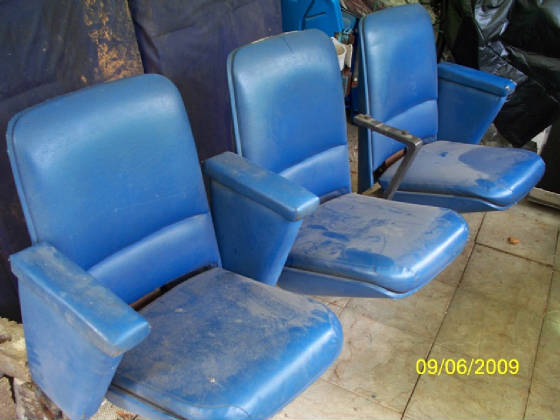 Shea_Pressbox_Seats_9-6-09.jpg