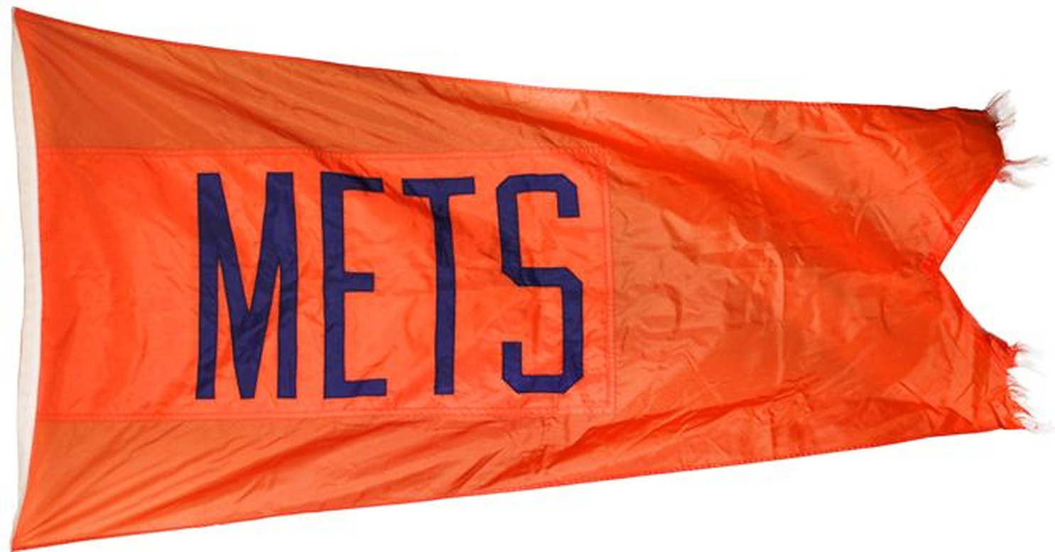 Mets_Wrigley_Flag_z129z_10-2012A.jpg