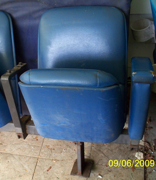 Shea_Pressbox_Seats_9-6-09.jpg