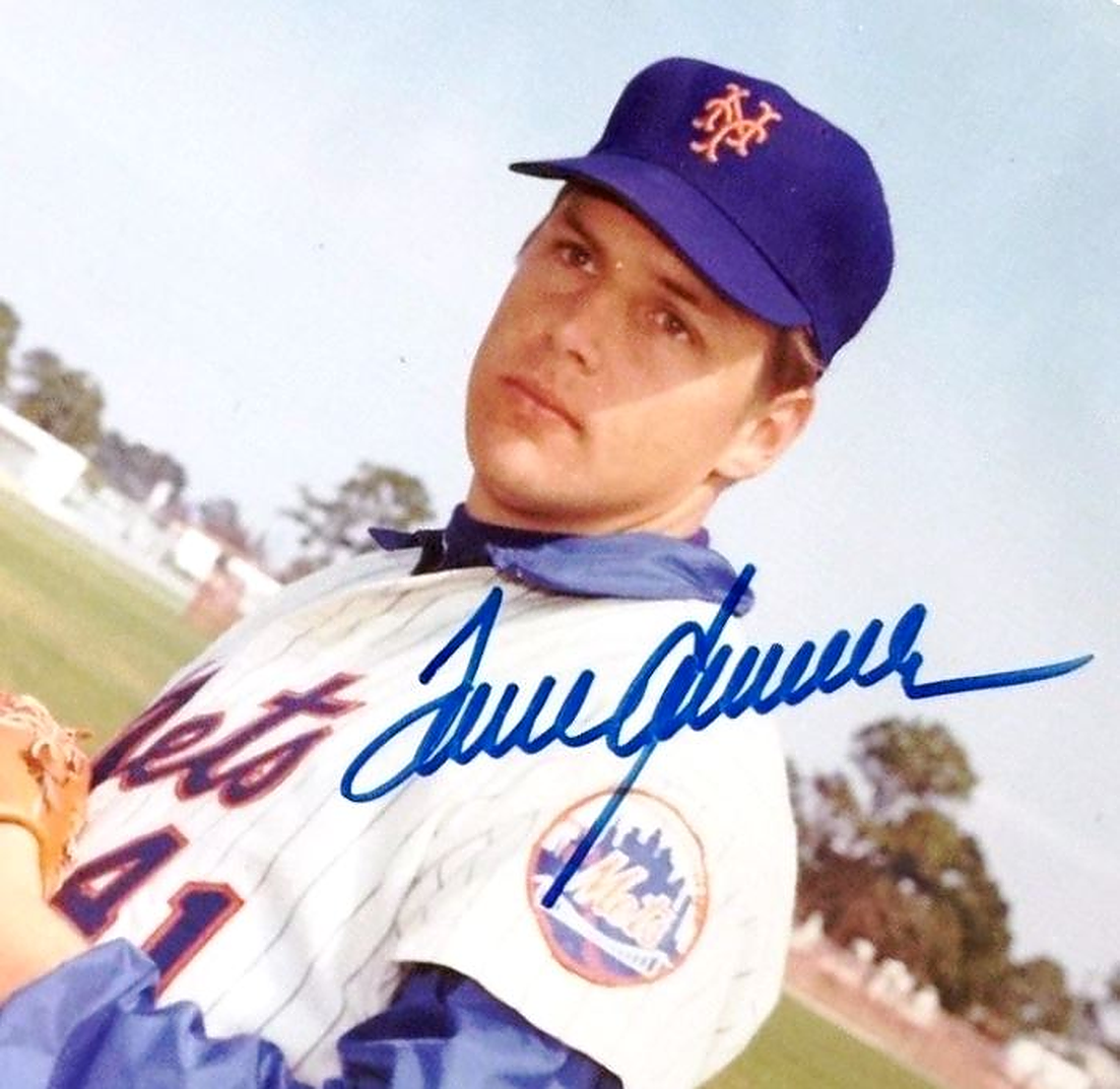 Tom Seaver Autographed Pinstriped New York Mets Jersey - Beautifully Matted  and Framed - Hand Signed By Seaver and Certified Authentic by JSA -  Includes Certificate of Authenticity at 's Sports Collectibles Store